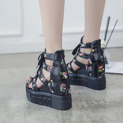 Damen Plateau-Sandalen mit floralen Akzenten und modischem Schnürdesign Fudus