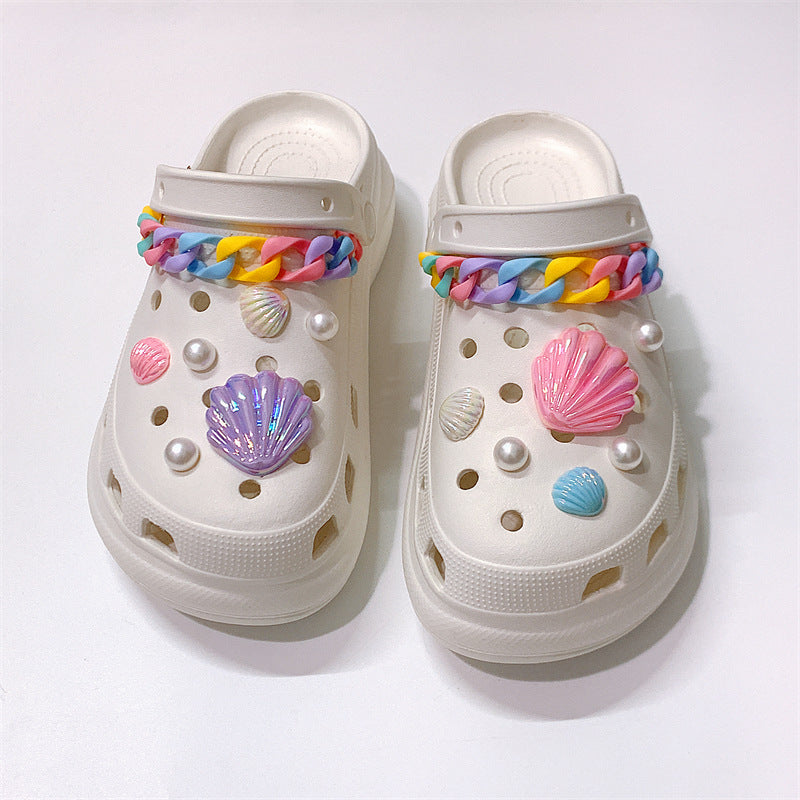 Damen Verspielte Clogs mit bunten Muschel-Accessoires Fudus