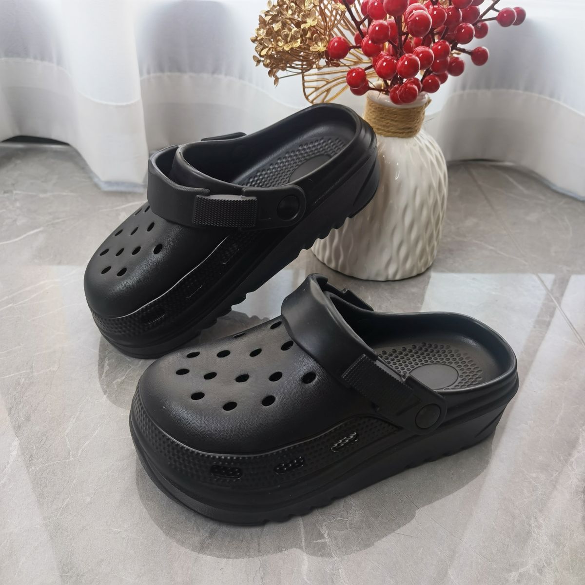 Damen Bequeme und luftige Clogs mit ergonomischem Fußbett Fudus