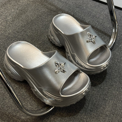 Damen Plattform-Pantoletten mit dekorativem Schmuck Fudus