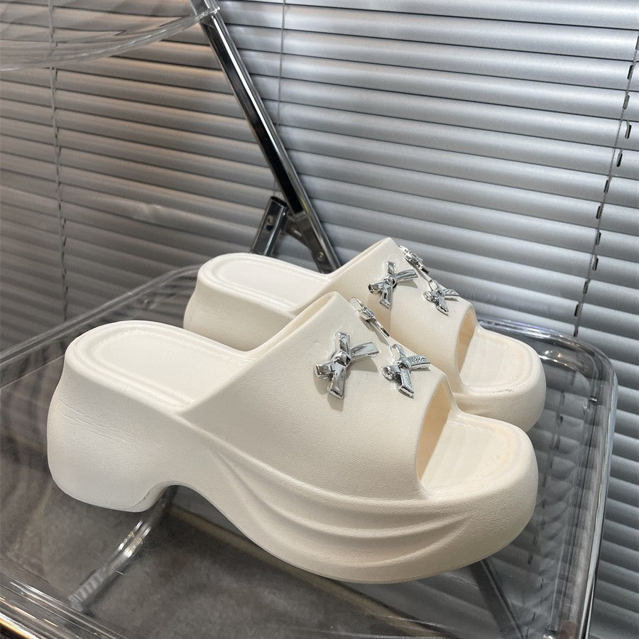 Damen elegante Pantoletten mit modischem Schmuckdetail Fudus