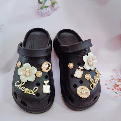 Damen Elegante und verzierte Clogs mit funkelnden Applikationen Fudus