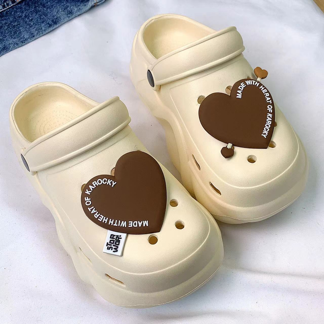 Damen Komfortable Clogs mit Herzen-Applikation und atmungsaktiver Sohle Fudus