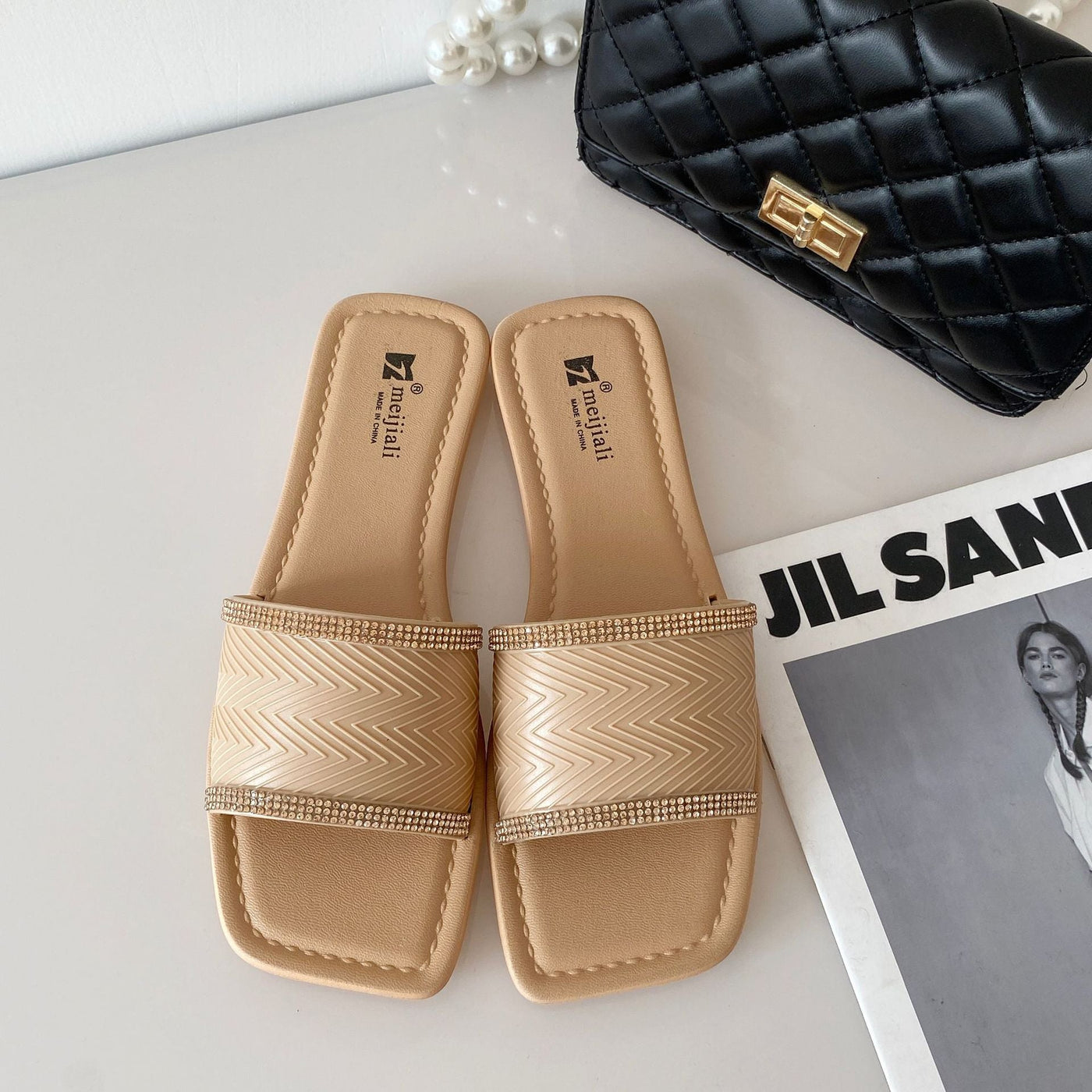 Damen Elegante und bequeme Pantoletten mit Strassverzierungen Fudus