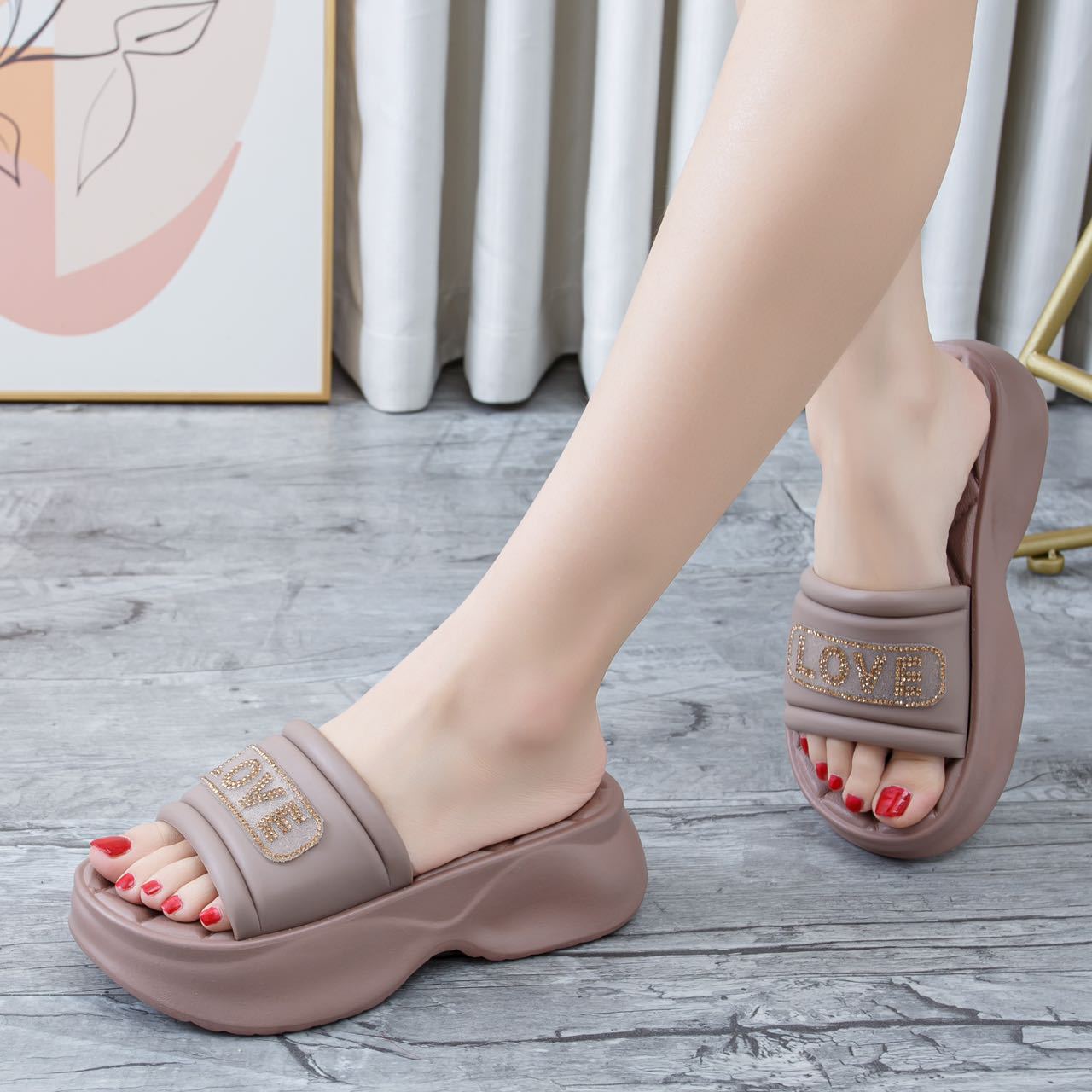 Damen Plattform-Slipper mit glitzerndem LOVE-Detail Fudus