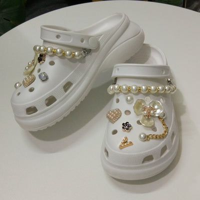 Damen Modische Clogs mit luxuriösen Schmuckapplikationen Fudus