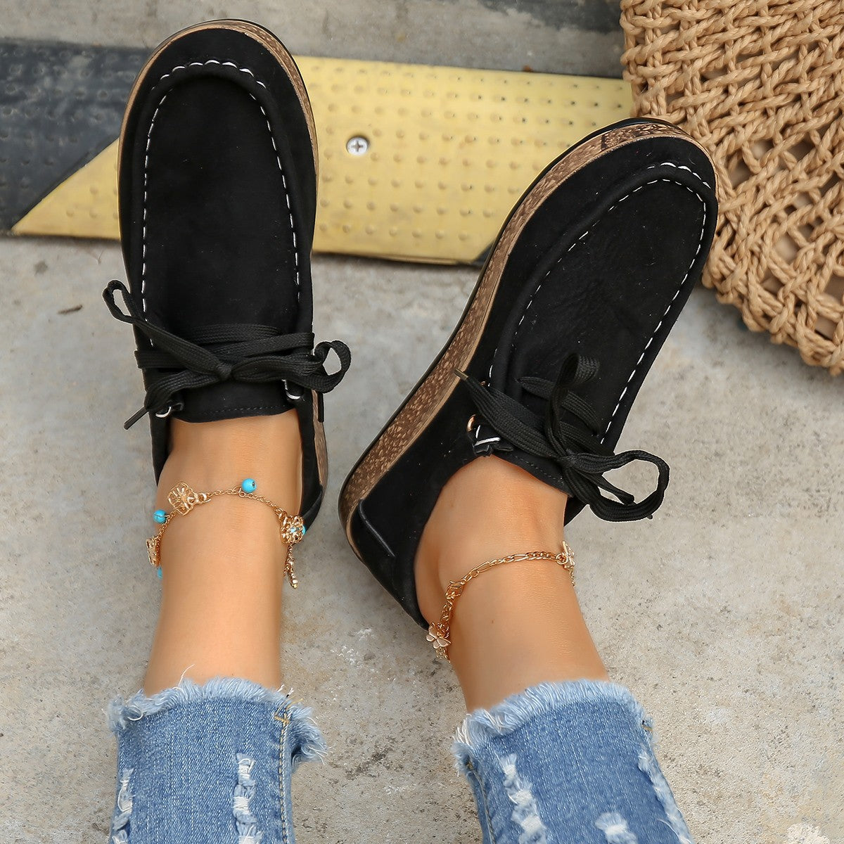 Damen Mokassins mit trendiger Korksohle und stylishem Schnürdesign Fudus