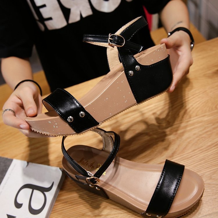 Damen Wedgesandalen mit verstellbarem Riemen und komfortabler Fußbettung Fudus