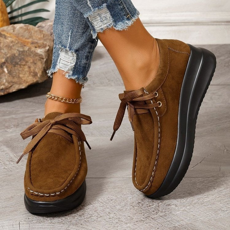 Damen Komfortable Mokassins mit einzigartiger Profilsohle und weichem Wildleder Fudus