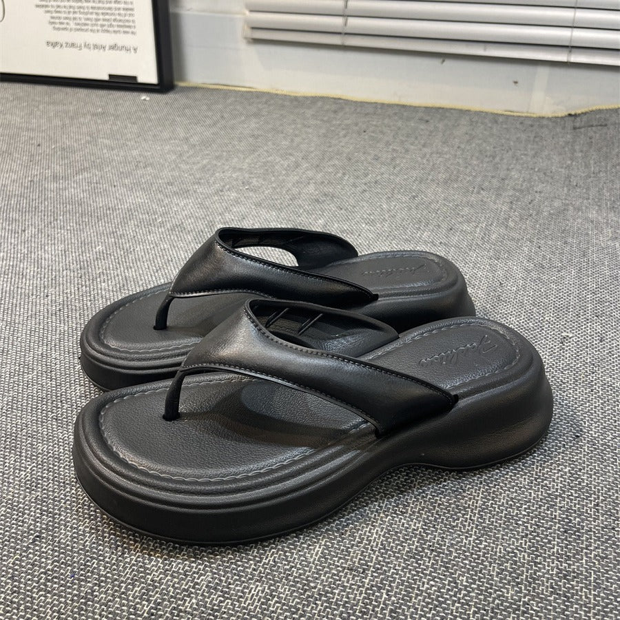 Damen Elegante Zehentrenner mit komfortablem Fußbett und modischem Metall-Design Fudus