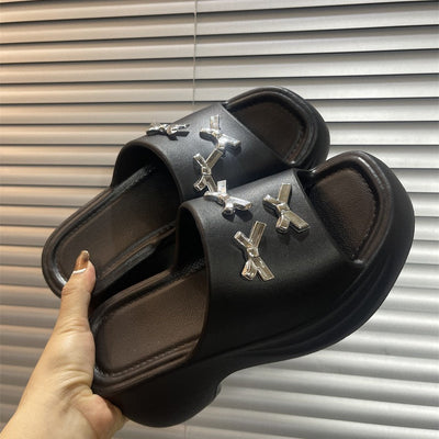 Damen elegante Pantoletten mit modischem Schmuckdetail Fudus