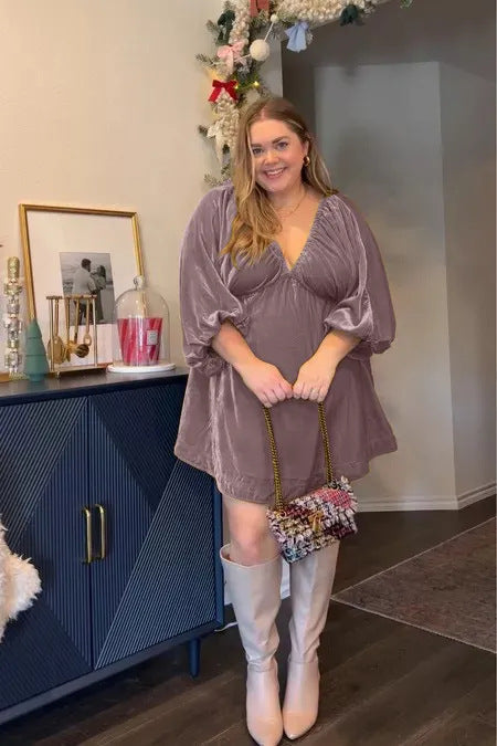 Damen kurzes Plisseekleid mit V-Ausschnitt und voluminösen Ärmeln Fudus