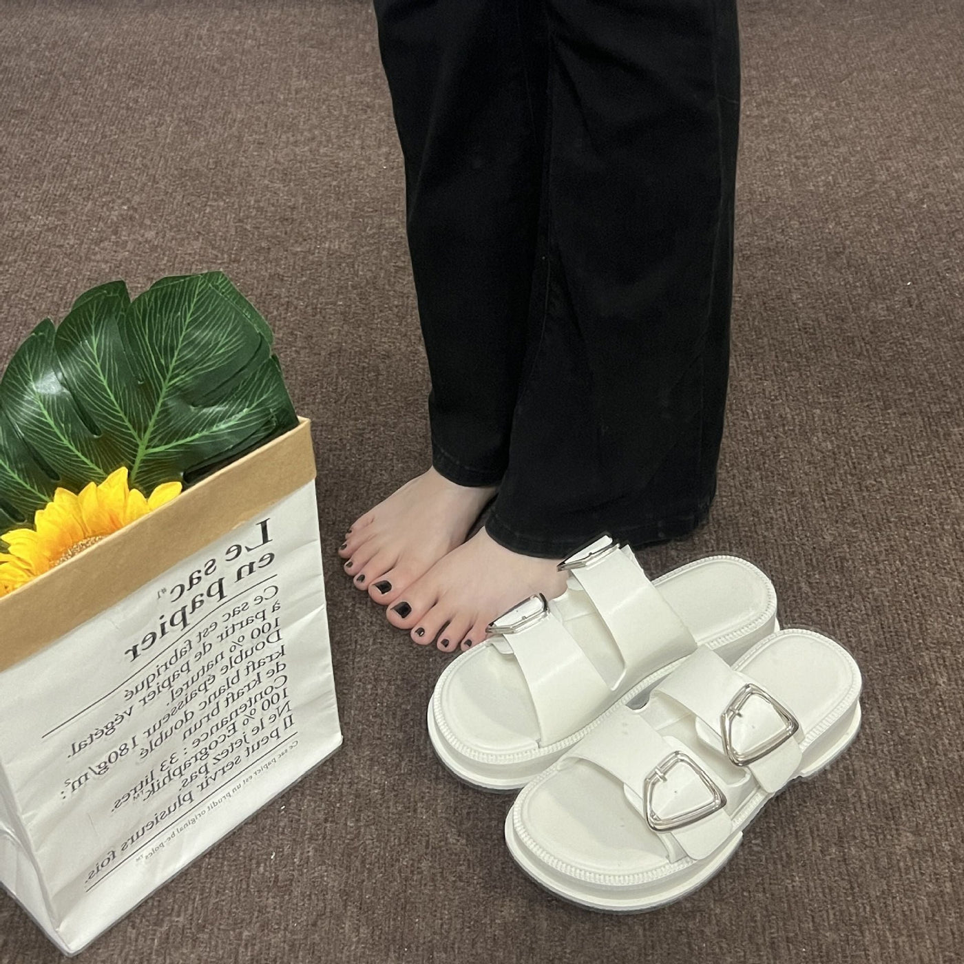 Damen Komfortable Sandalen mit modischen Schnallen und rutschfester Sohle Fudus