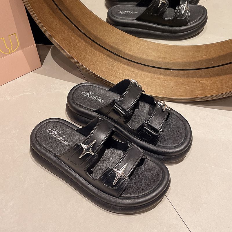 Damen Modische Plattform-Pantoletten mit verstellbaren Riemen und stylischen Sternenapplikationen Fudus