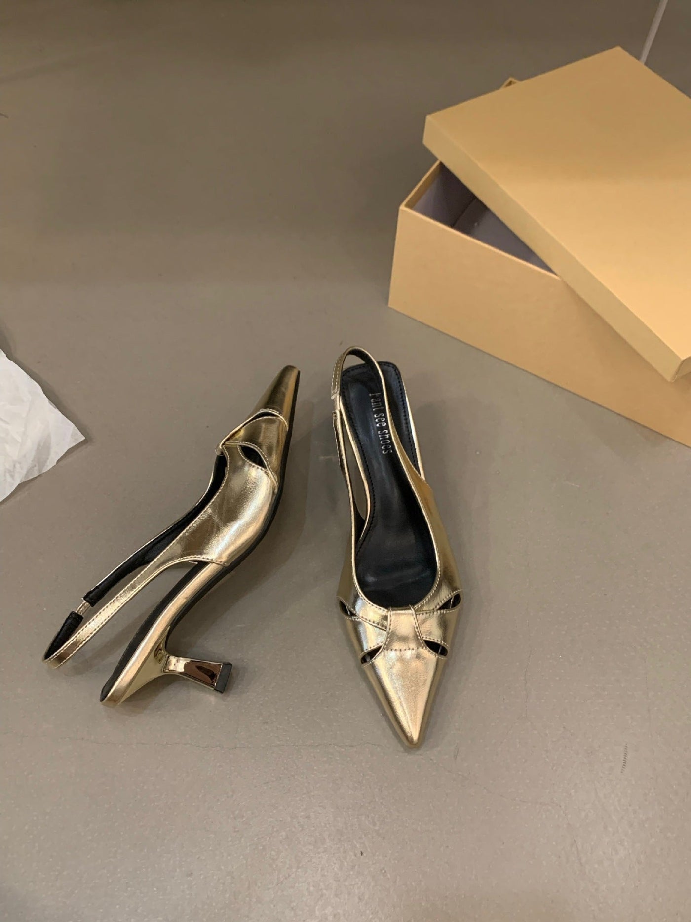 Damen Slingback-Pumps mit spitzem Zehenbereich und dekorativem Schleifen-Design Fudus