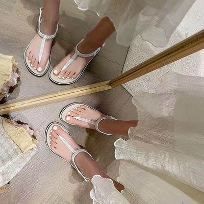 Damen Bequeme und elegante Zehentrenner mit Glitzerakzenten Fudus