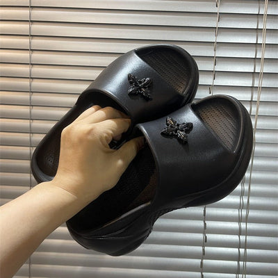 Damen Komfortable Slipper mit verspieltem Schmetterlingsdesign Fudus