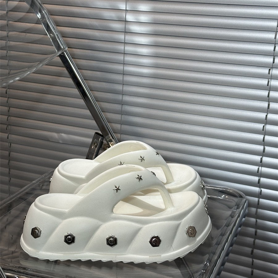 Damen Modische Clogs mit einzigartigen Metallakzenten Fudus