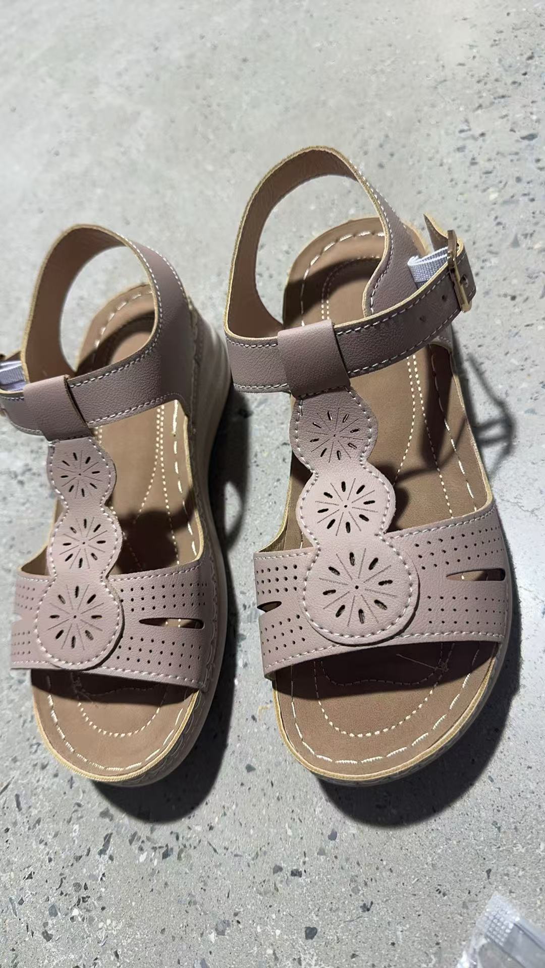 Damen Sommerliche Komfort-Sandalen mit elegantem Blumen-Design und anatomischem Fußbett Fudus