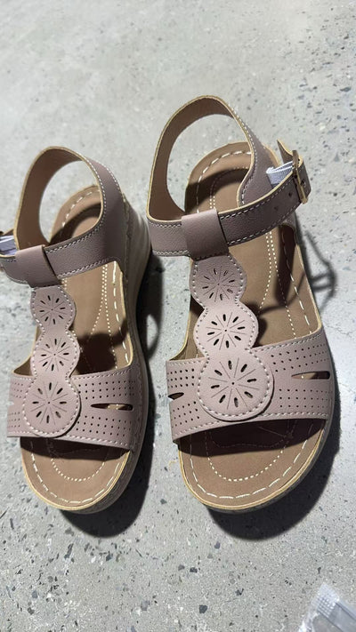 Damen Sommerliche Komfort-Sandalen mit elegantem Blumen-Design und anatomischem Fußbett Fudus