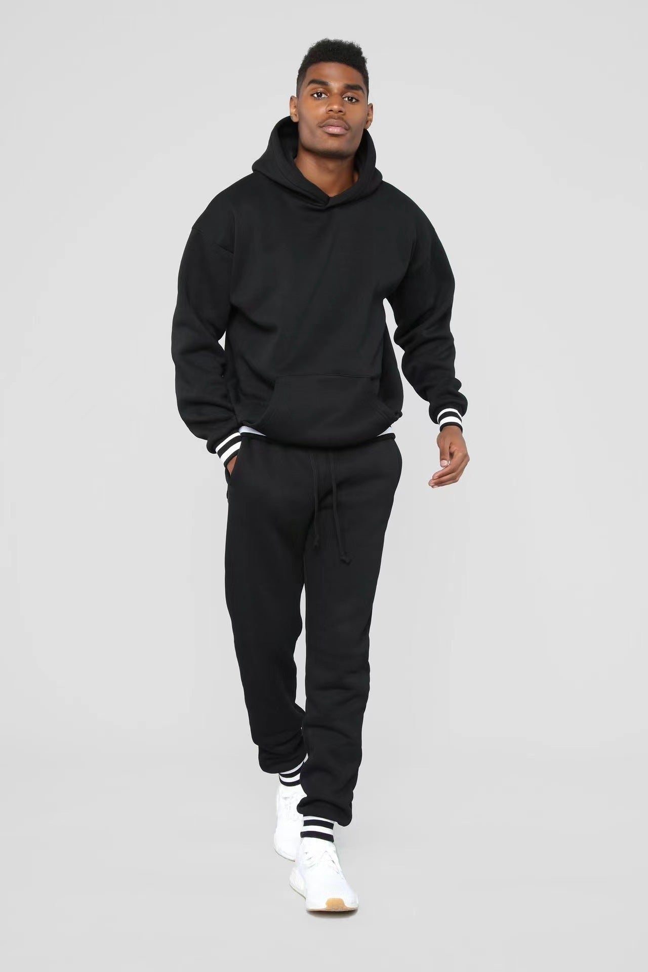 Herren Sportliches Sweatshirt und Jogginghose Set Aliams