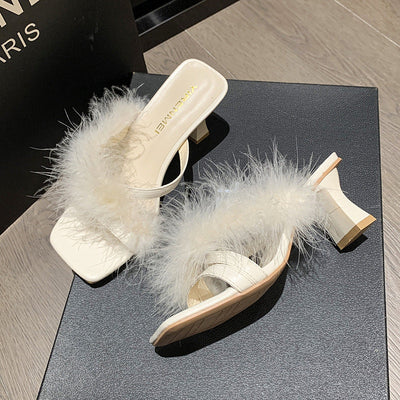 Damen elegante Sandalen mit flauschigen Plüschriemen und blockartigen Absätzen Fudus