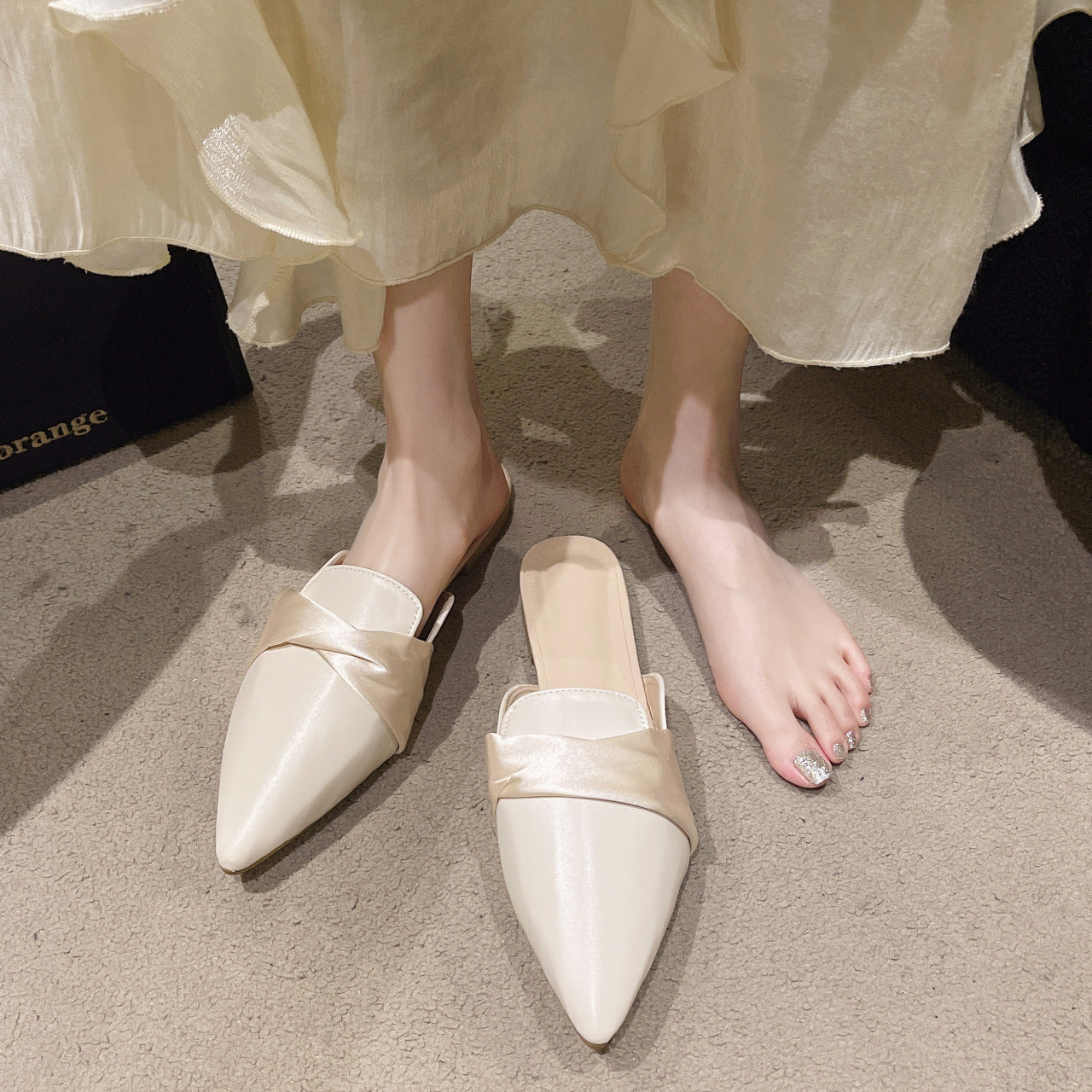 Damen klassische Slipper mit schickem Schleifenakzent und feinem Obermaterial Fudus