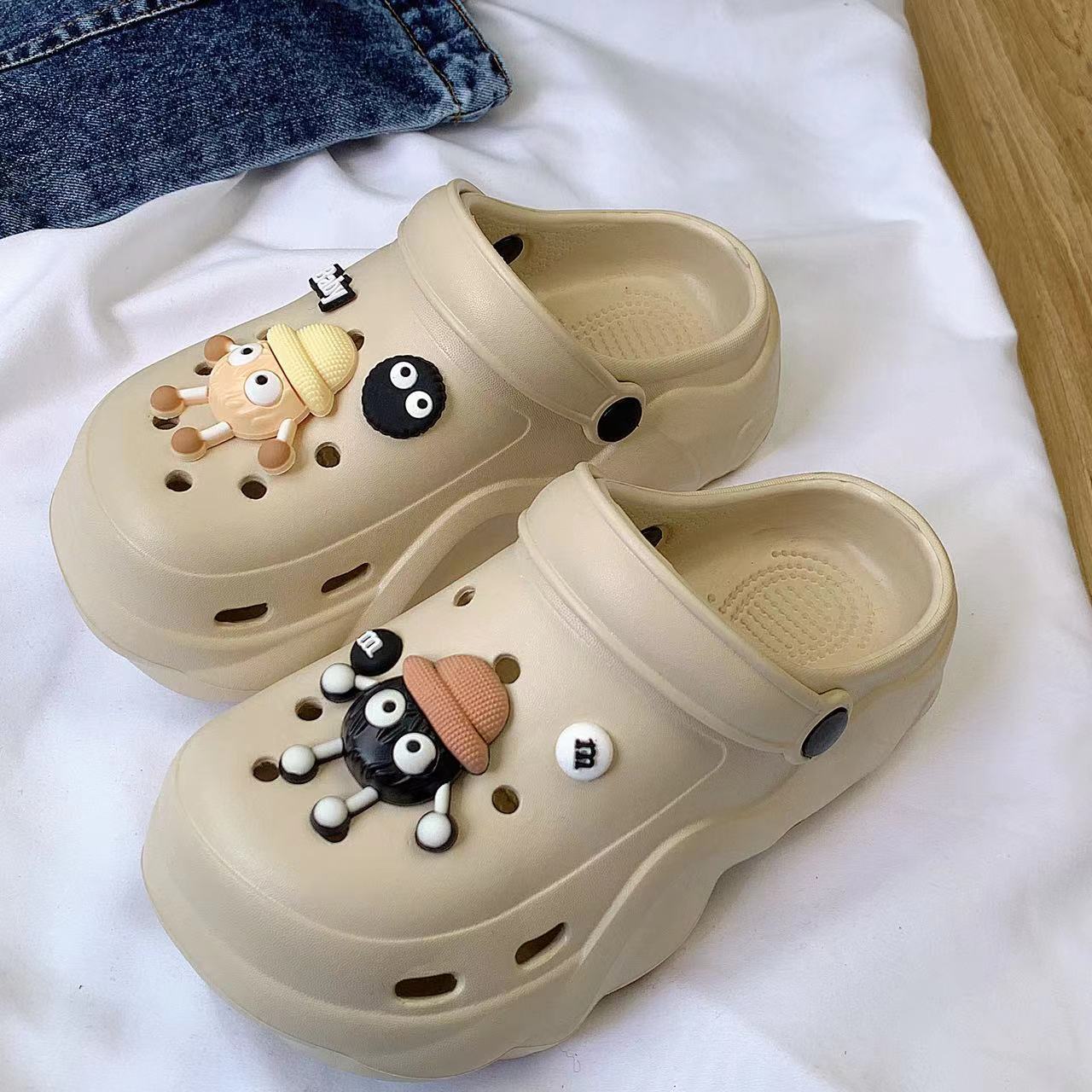 Damen Tiermotivierte Komfortclogs mit kreativen Accessoires Fudus