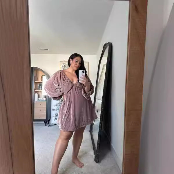 Damen kurzes Plisseekleid mit V-Ausschnitt und voluminösen Ärmeln Fudus