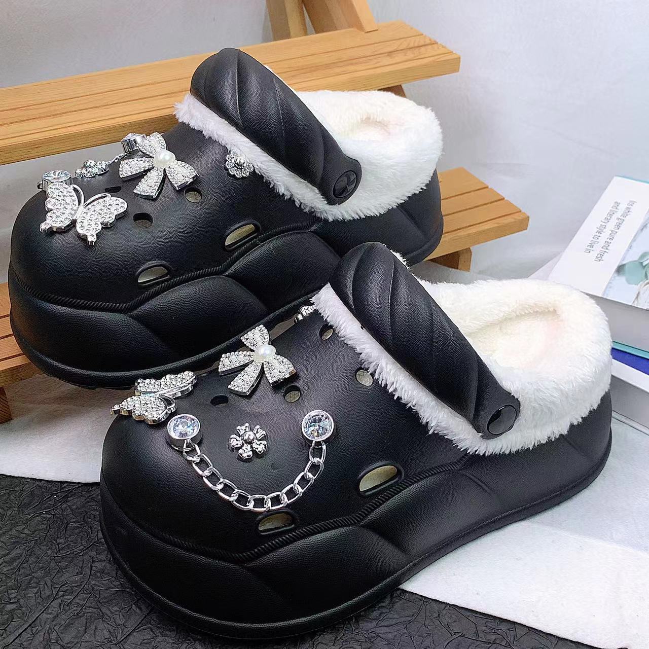 Damen Elegante und bequeme Hausschuhe mit dekorativem Schmuck Fudus