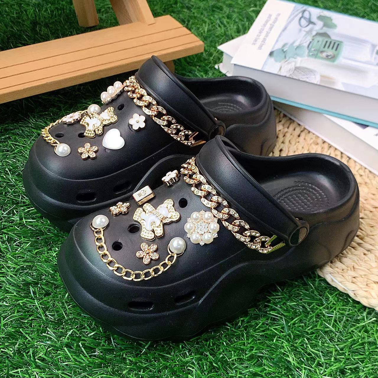 Damen Komfortable Clogs mit luxuriösen Schmuckdetails Fudus