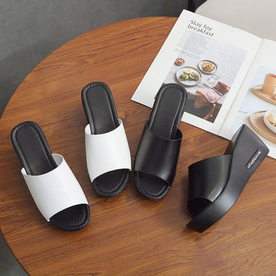 Damen Wedge-Pantoletten mit bequemem Innenfutter und trendseitigem Schnitt Fudus