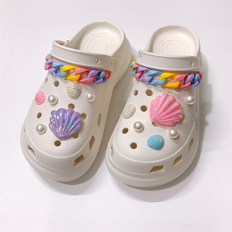 Damen Verspielte Clogs mit bunten Muschel-Accessoires Fudus