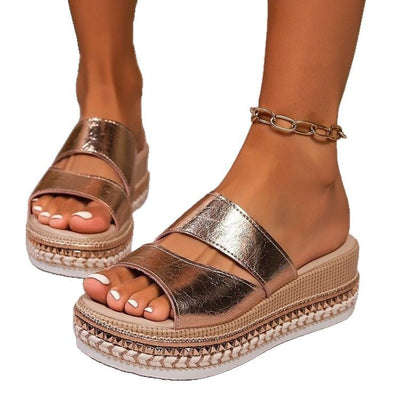 Damen modische Plattform-Sandalen mit glänzendem Obermaterial und stilvollem Riemen Fudus