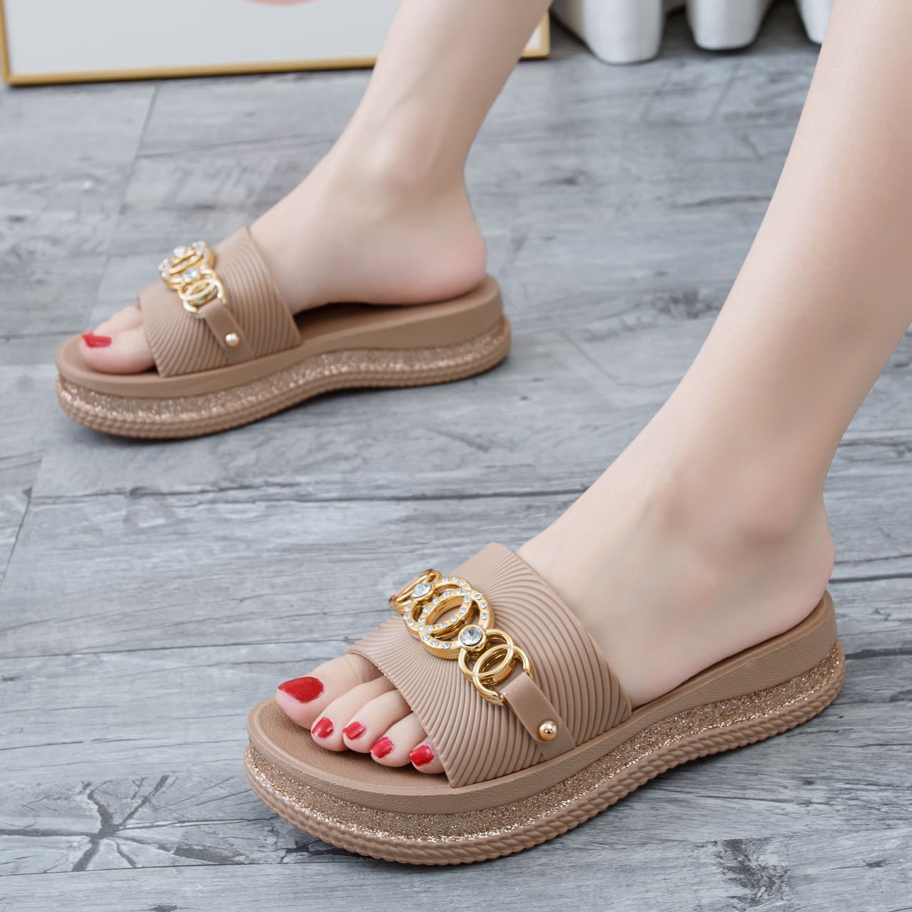 Damen Glamouröse und bequeme Pantoletten mit funkelnden Applikationen Fudus