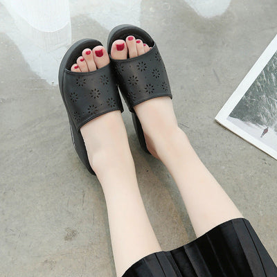 Damen Wedge-Pantoletten mit elegantem Lochmuster und rutschfester Sohle Fudus