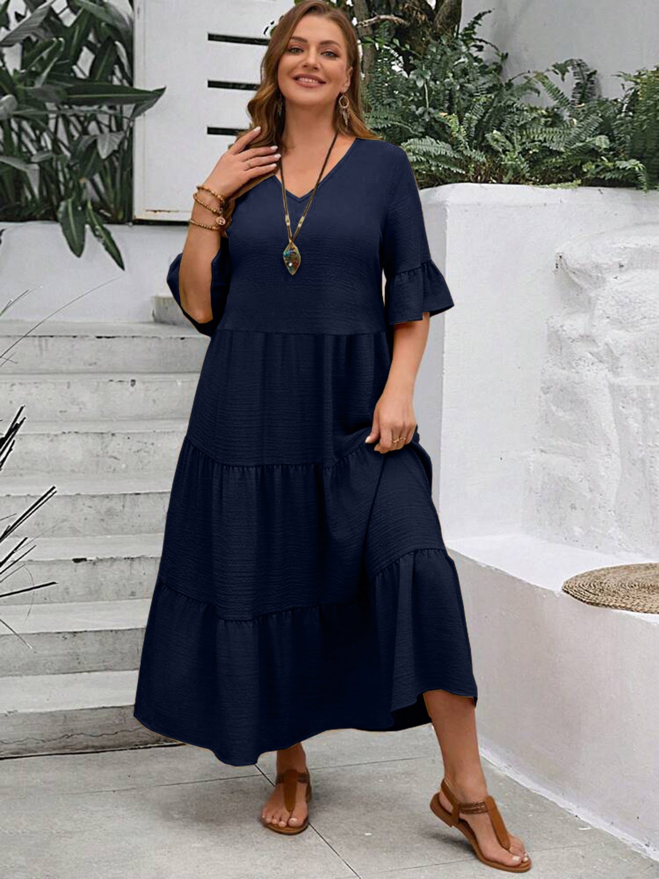 Elisa | Plus Size V-Ausschnitt-Kleid