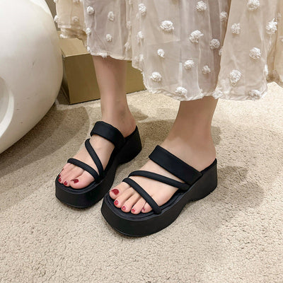 Damen Plateau-Sandalen mit breiten Riemen und ergonomischem Fußbett Fudus