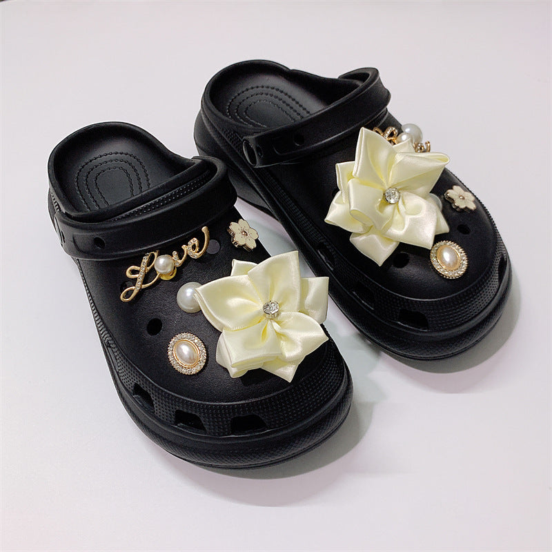 Damen Verspielte Clogs mit elegantem Blumenschmuck und personalisierten Akzenten Fudus
