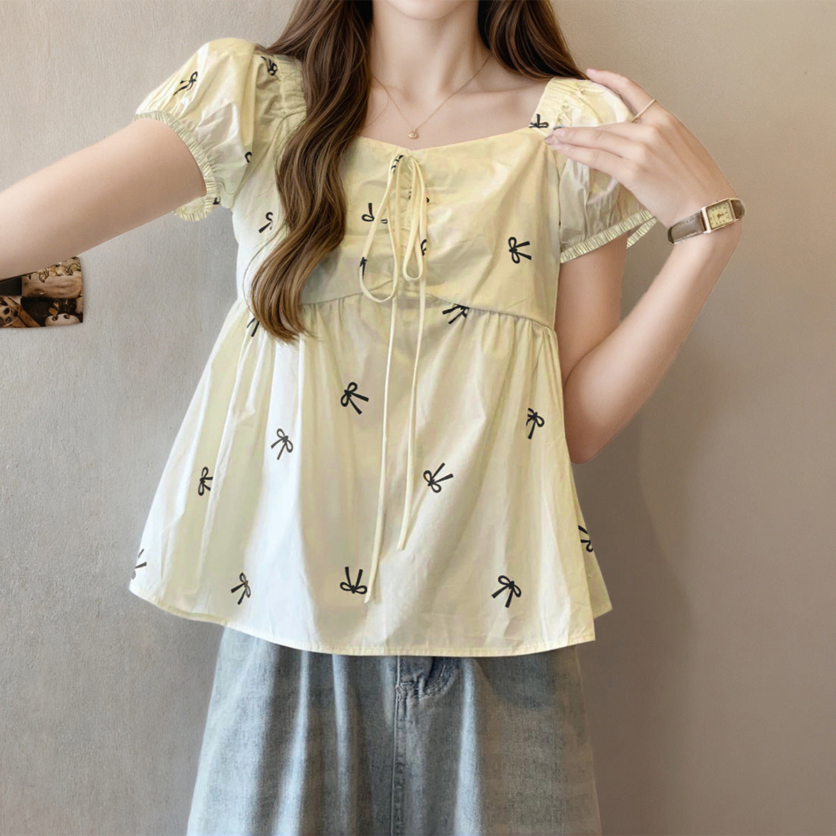 Damen lässiges Oberteil mit Puffärmeln und eleganten Rüschendetails Fudus