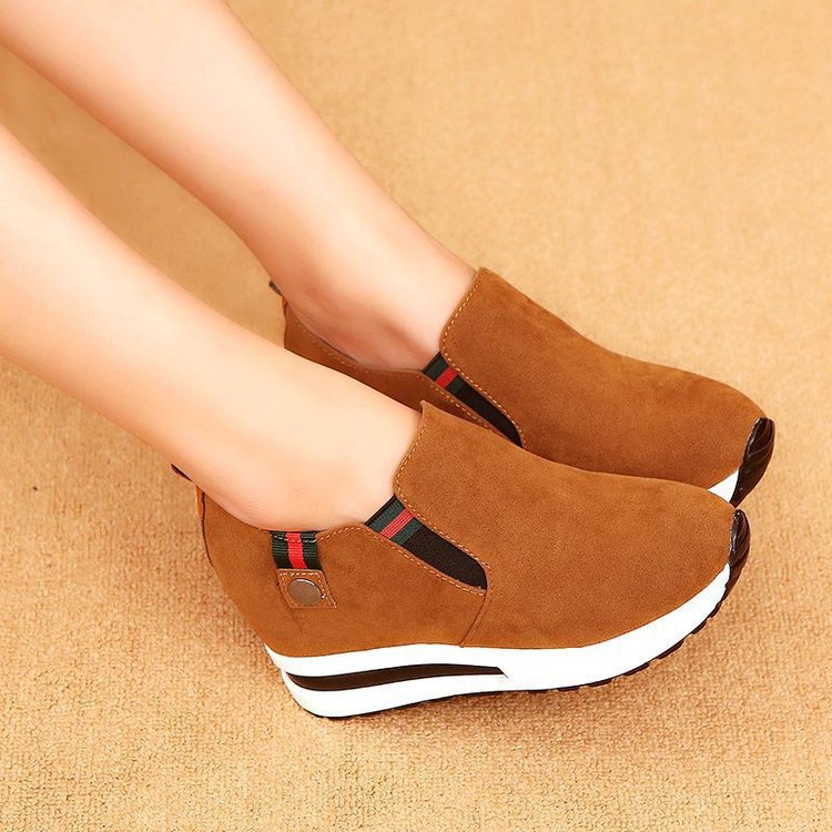 Damen Wedge-Sneaker mit modischer Einschnürung und sportlichem Design Fudus