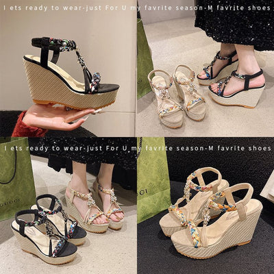 Damen Wedge-Sandalen mit komfortablem Fußbett und auffälligem Dekor Fudus