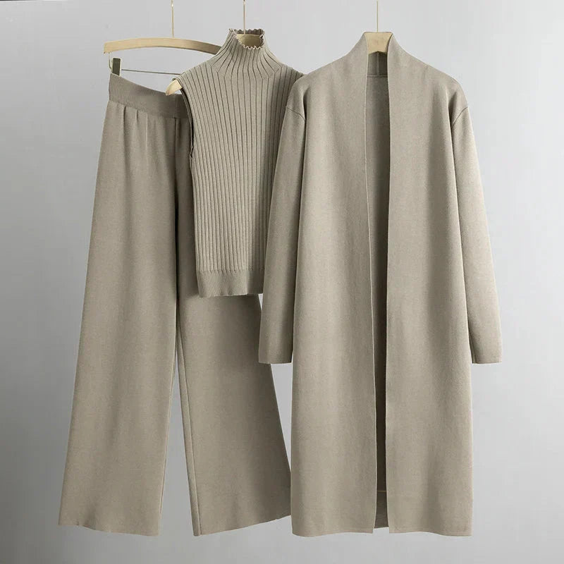 VIRTUDES - SET AUS MANTEL, OBERTEIL UND WEITER HOSE