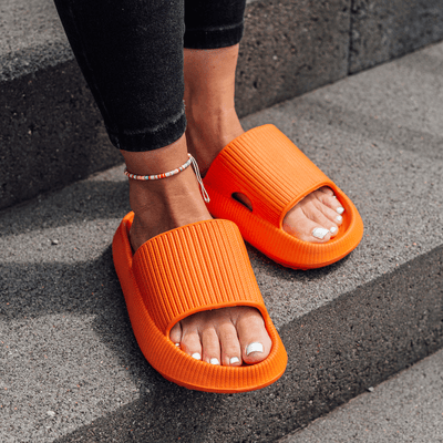 Slide-Sandale mit Strukturband | Extra-Sohle | Bequem & Modern