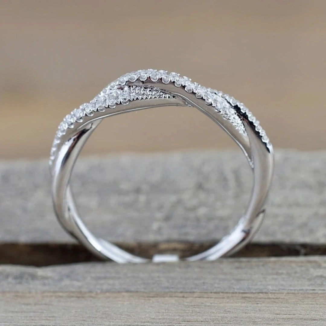 Silberner Glitzer-Knotenring