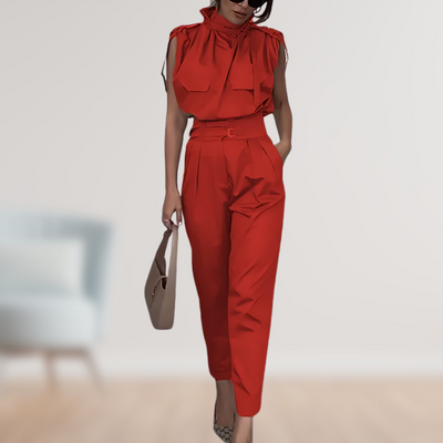 Ärmelloser Jumpsuit | Taillierter Schnitt | Elegante Raffinesse