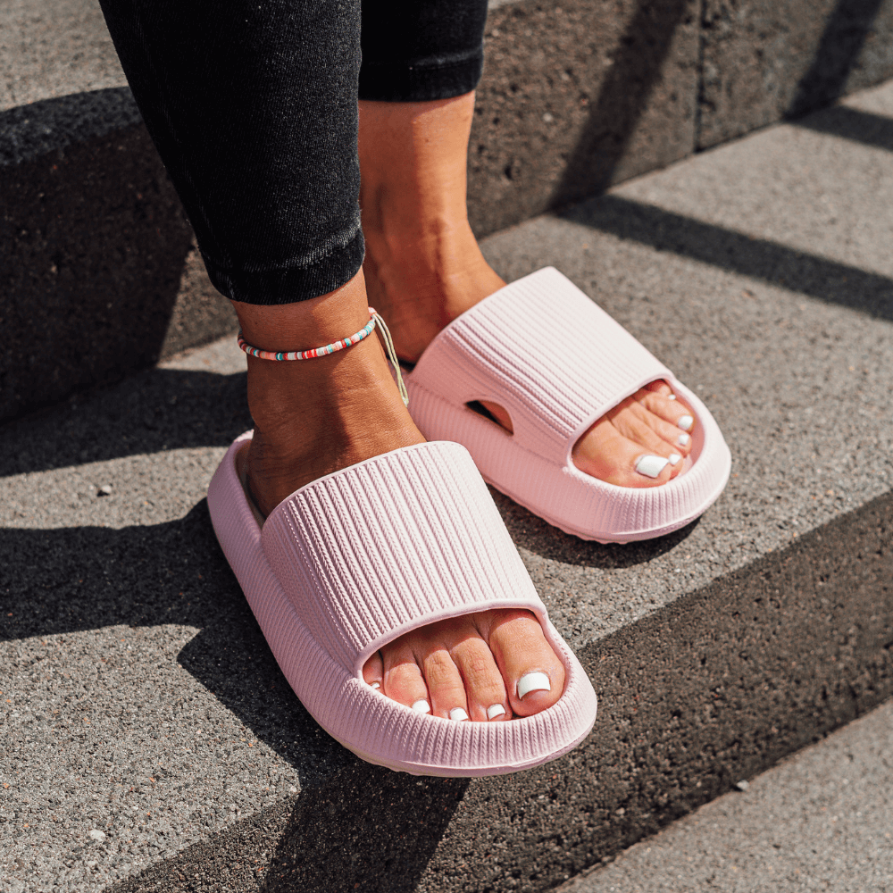 Slide-Sandale mit Strukturband | Extra-Sohle | Bequem & Modern