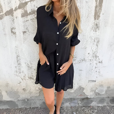 Zweiteiliges Leinen-Set für Damen mit Hemd und Shorts