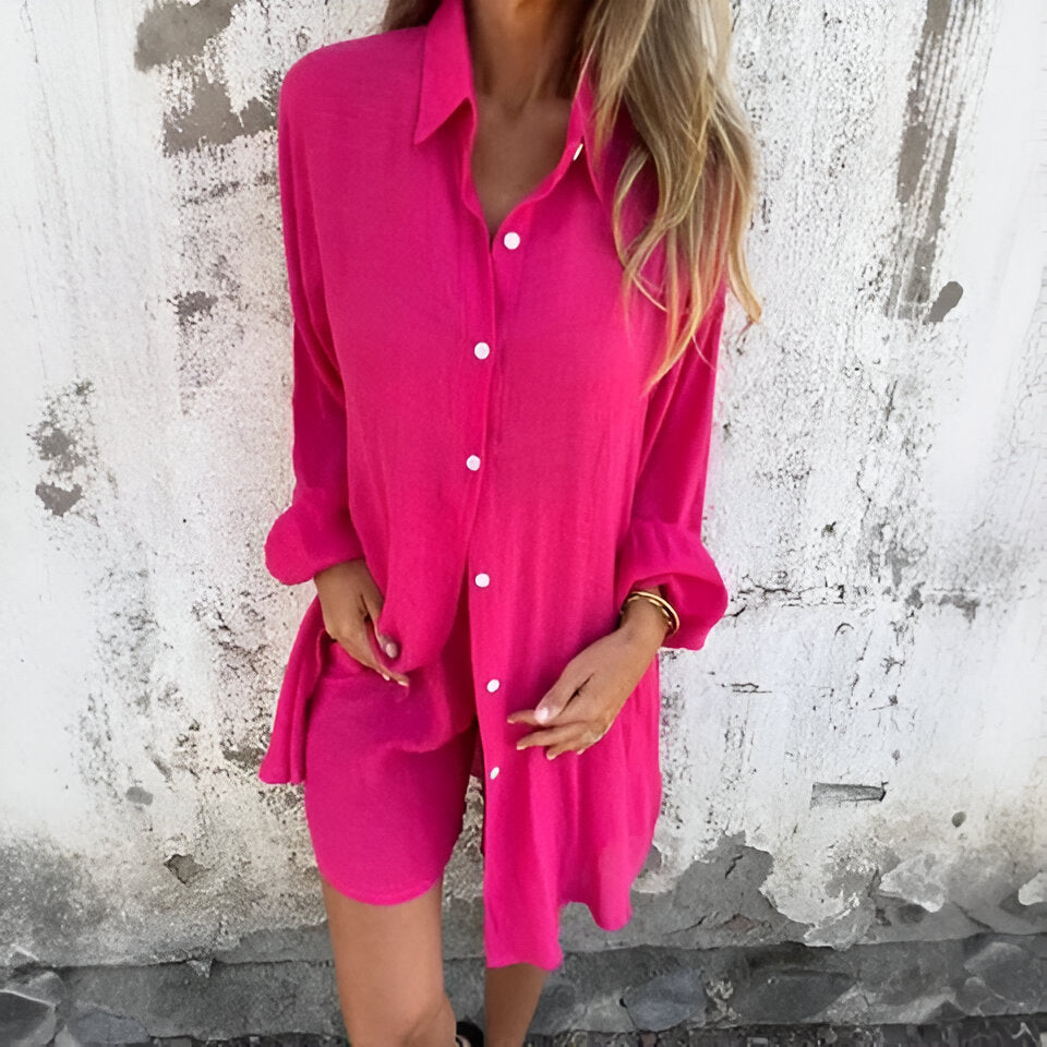 Zweiteiliges Leinen-Set für Damen mit Hemd und Shorts