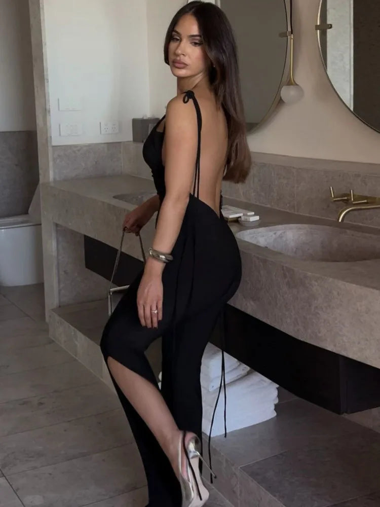 Jumpsuit mit Spaghettiträgern | Schlitz am Bein | Figurbetonter Schnitt